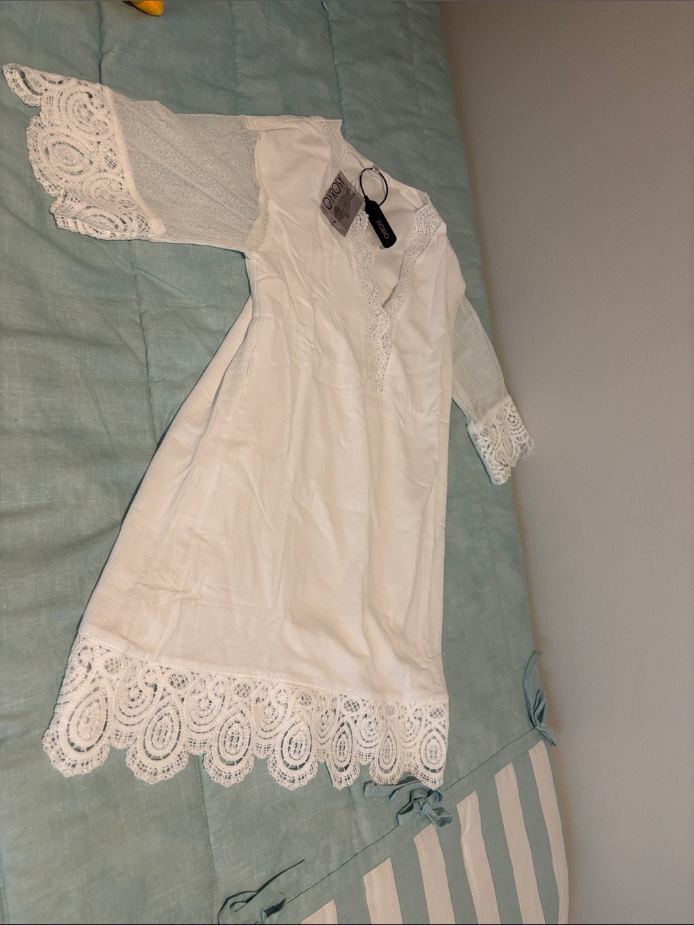 OYROSY White Lace Trim  Dress 34” back to bottom 181/2 p2p with belt